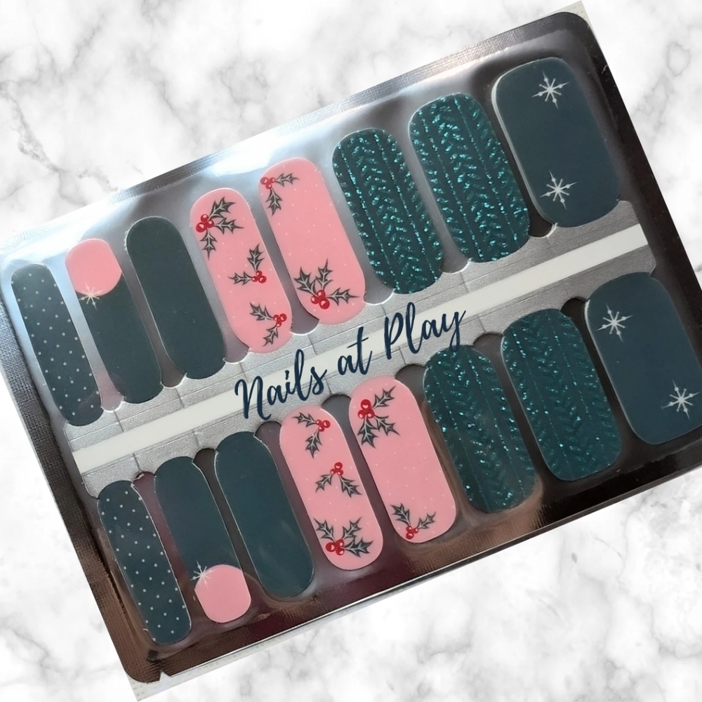 5 for $15 Nail Wraps- Mistletoe N Sparkle